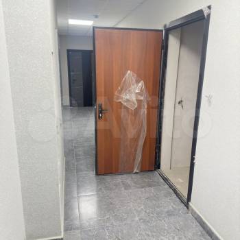 Продается 1-комнатная квартира, 37 м²