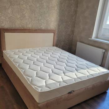 Продается 1-комнатная квартира, 40 м²