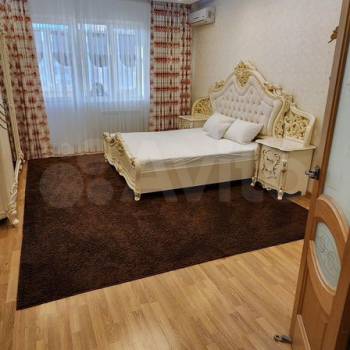 Сдается 2-х комнатная квартира, 75,9 м²