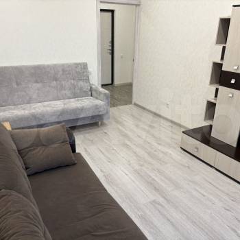 Сдается 1-комнатная квартира, 47 м²