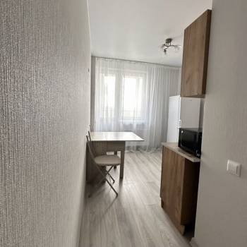 Сдается 1-комнатная квартира, 37 м²