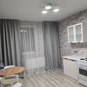 Сдается 1-комнатная квартира, 40 м²