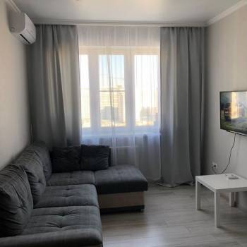 Сдается 1-комнатная квартира, 39 м²