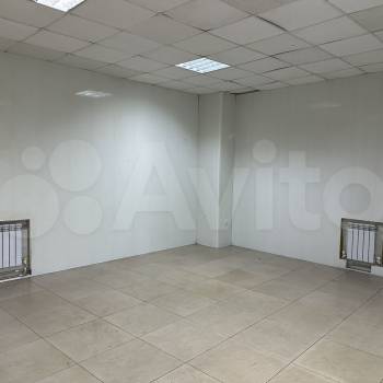 Сдается Нежилое помещение, 216 м²