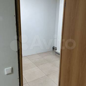 Сдается Нежилое помещение, 216 м²