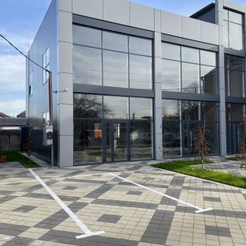 Сдается Нежилое помещение, 330 м²