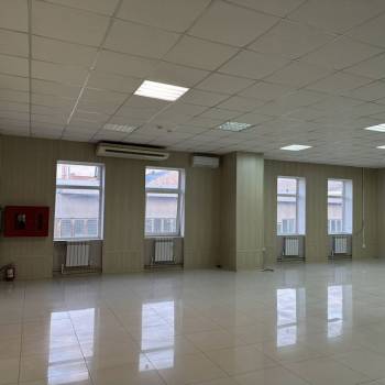 Сдается Нежилое помещение, 258 м²