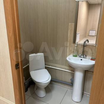 Сдается Нежилое помещение, 258 м²