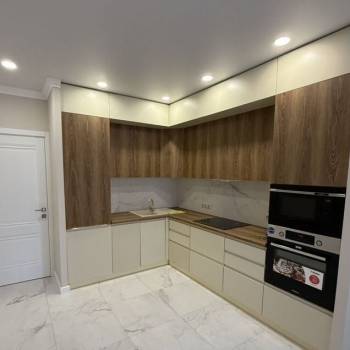 Сдается 1-комнатная квартира, 55 м²