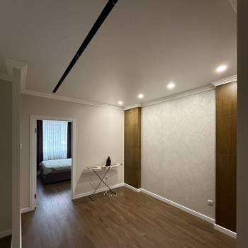 Сдается 1-комнатная квартира, 55 м²