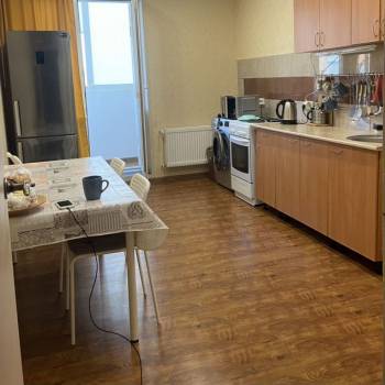 Сдается 2-х комнатная квартира, 65 м²