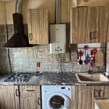 Продается Многокомнатная квартира, 58 м²