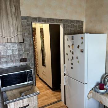 Продается Многокомнатная квартира, 58 м²