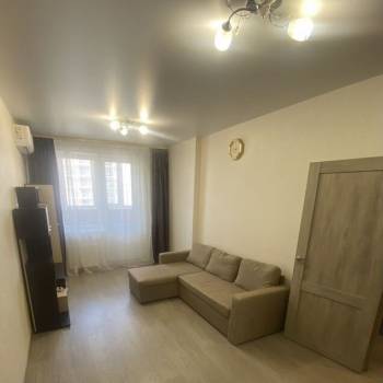 Сдается 1-комнатная квартира, 39,7 м²