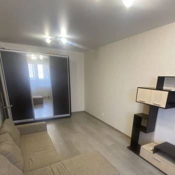 Сдается 1-комнатная квартира, 39,7 м²