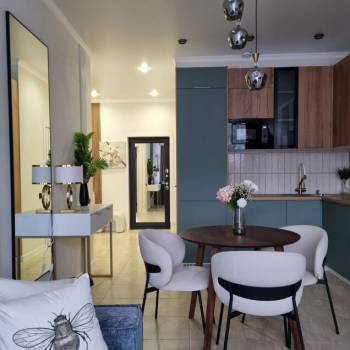 Продается 1-комнатная квартира, 55 м²