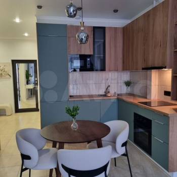 Продается 1-комнатная квартира, 55 м²