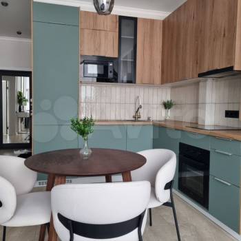 Продается 1-комнатная квартира, 55 м²