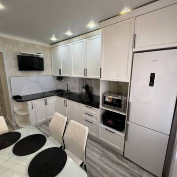 Сдается 1-комнатная квартира, 52 м²