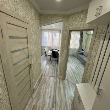 Сдается 1-комнатная квартира, 52 м²