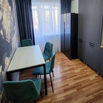Продается 1-комнатная квартира, 37,5 м²