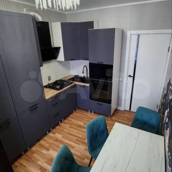 Продается 1-комнатная квартира, 37,5 м²