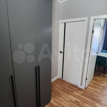 Продается 1-комнатная квартира, 37,5 м²