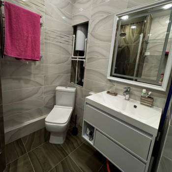 Сдается 1-комнатная квартира, 42 м²