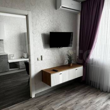 Сдается 1-комнатная квартира, 42 м²