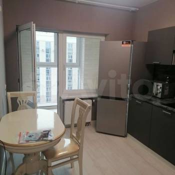 Продается 1-комнатная квартира, 40 м²