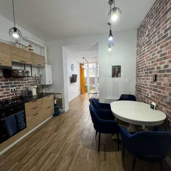 Продается Многокомнатная квартира, 71 м²