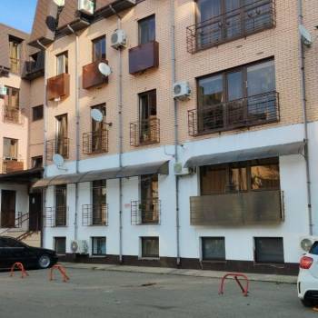 Продается 1-комнатная квартира, 35 м²