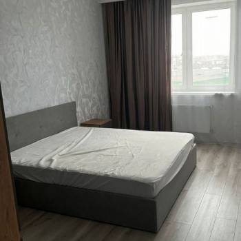 Сдается 1-комнатная квартира, 50 м²