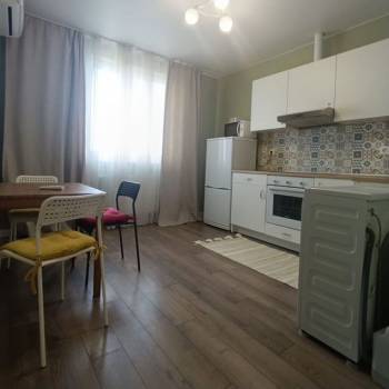 Сдается 1-комнатная квартира, 36 м²