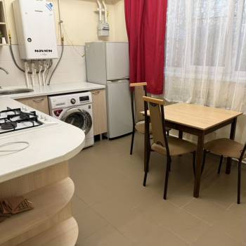 Сдается 2-х комнатная квартира, 60 м²