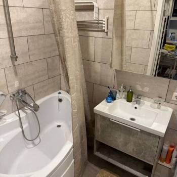 Сдается 1-комнатная квартира, 40 м²