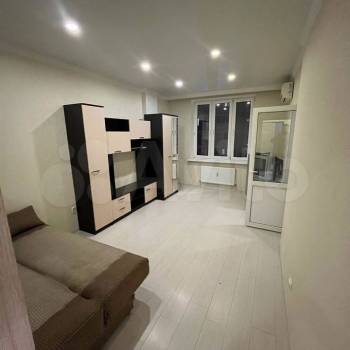 Сдается 1-комнатная квартира, 45 м²