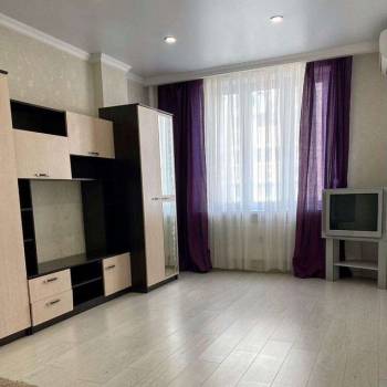 Сдается 1-комнатная квартира, 45 м²