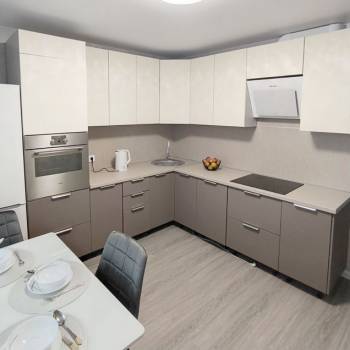 Сдается 2-х комнатная квартира, 65 м²