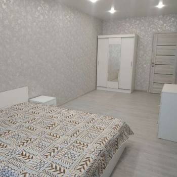 Сдается 2-х комнатная квартира, 63,6 м²