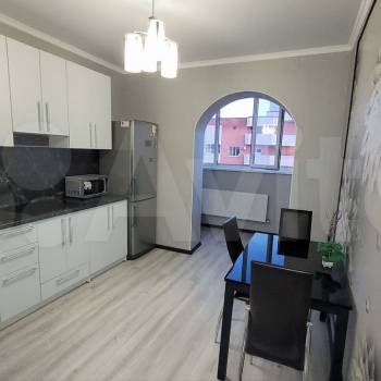 Сдается 1-комнатная квартира, 40 м²