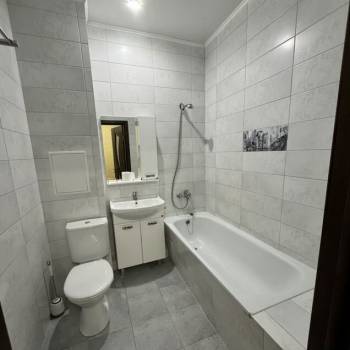 Сдается 1-комнатная квартира, 40 м²