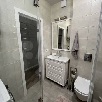 Сдается 1-комнатная квартира, 43 м²