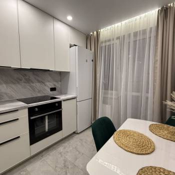 Сдается 1-комнатная квартира, 35 м²