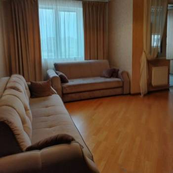 Сдается 2-х комнатная квартира, 70 м²