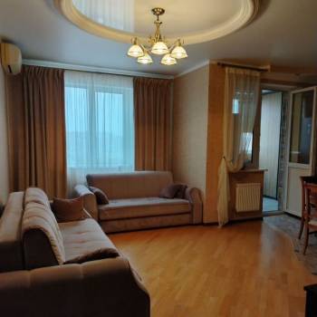 Сдается 2-х комнатная квартира, 70 м²