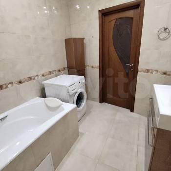 Сдается 2-х комнатная квартира, 70 м²