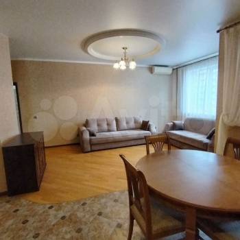 Сдается 2-х комнатная квартира, 70 м²