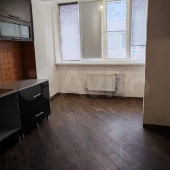 Продается 1-комнатная квартира, 39,3 м²