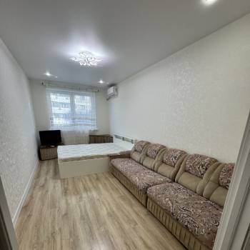 Сдается 1-комнатная квартира, 43 м²